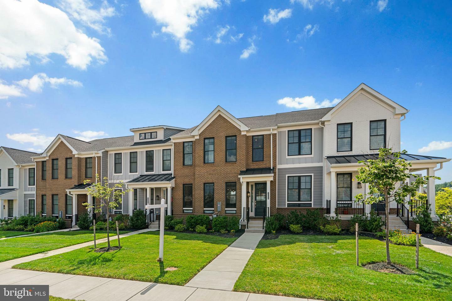 Property Photo: 3006 Mount Villa Parkway MD 21042