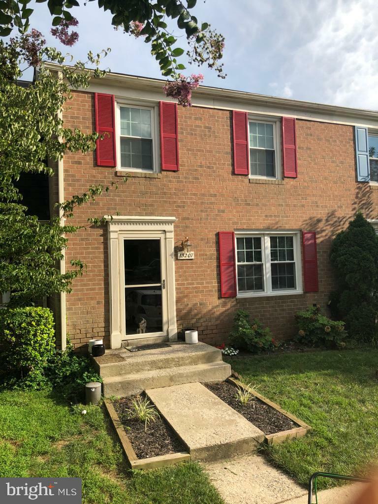 Property Photo: 13207 Black Walnut Court MD 20906