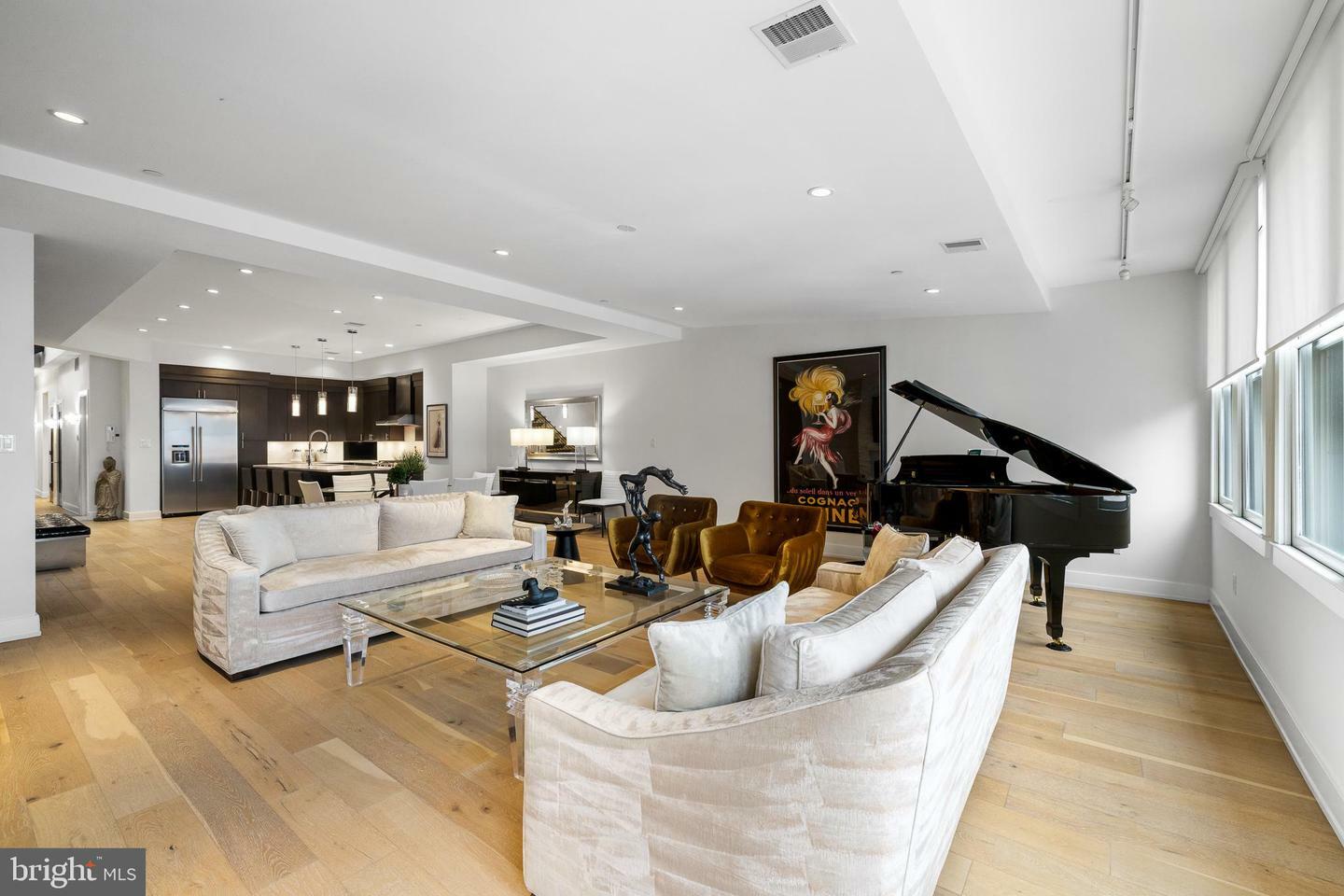 Property Photo: 20 S Letitia Street 5B PA 19106