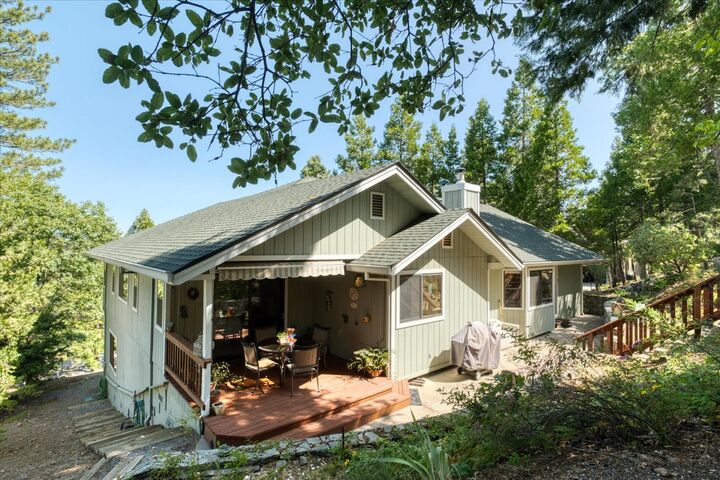 Property Photo: 281 Forest Meadows Drive CA 95247