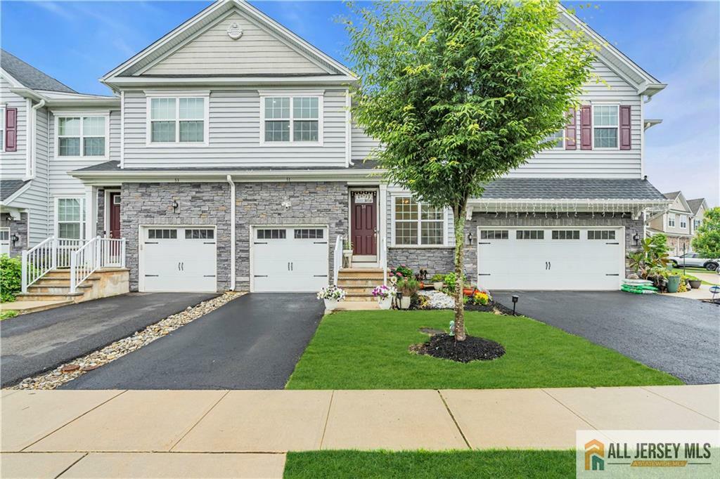51 Begonia Lane  Monroe NJ 08831 photo