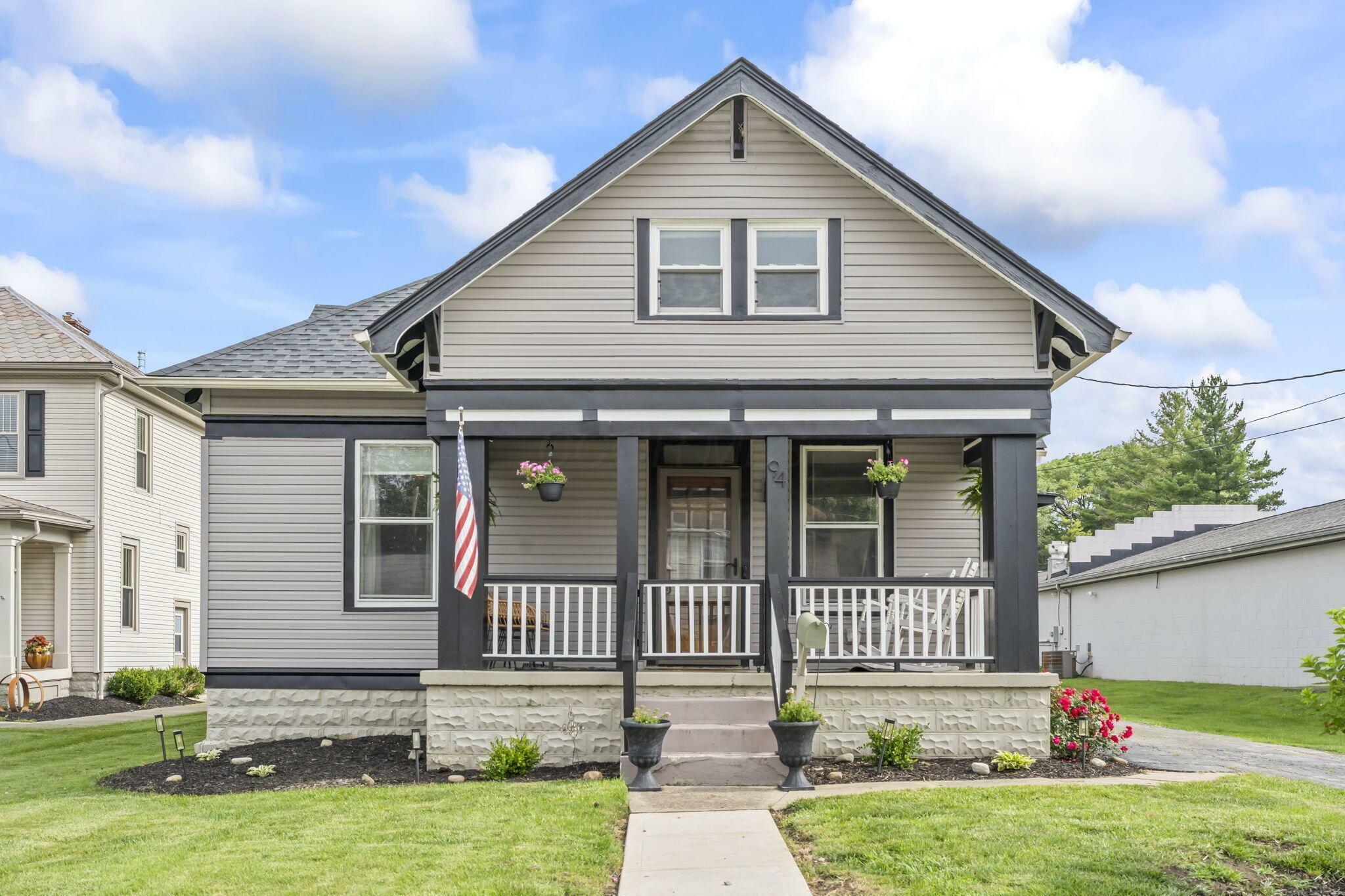 Property Photo: 94 W Waterloo Street OH 43110