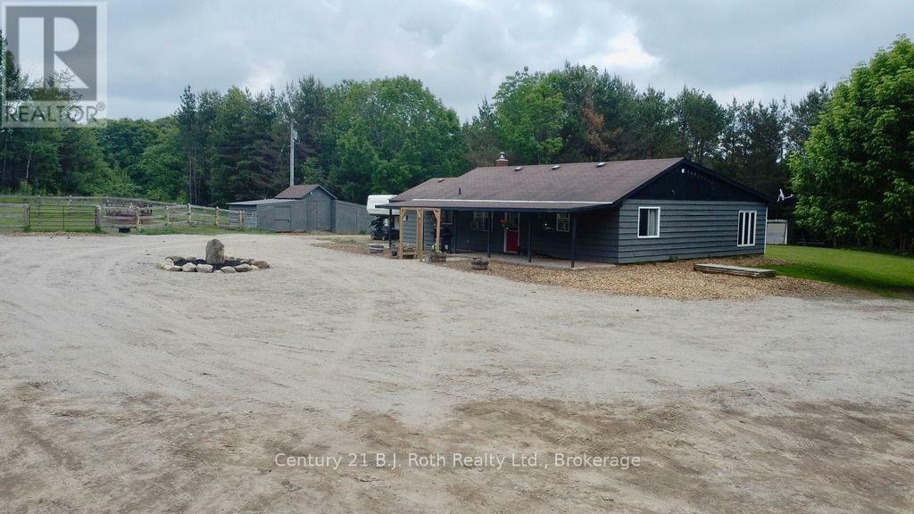 Property Photo: 2286 Flos Ten Road East ON L0L 1P0