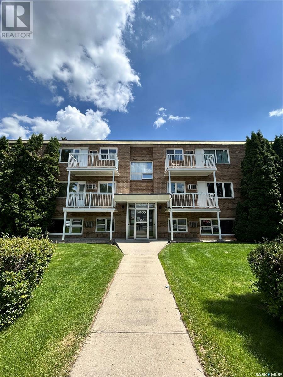 Property Photo: 16 4505 Rae Street SK S4S 3B2