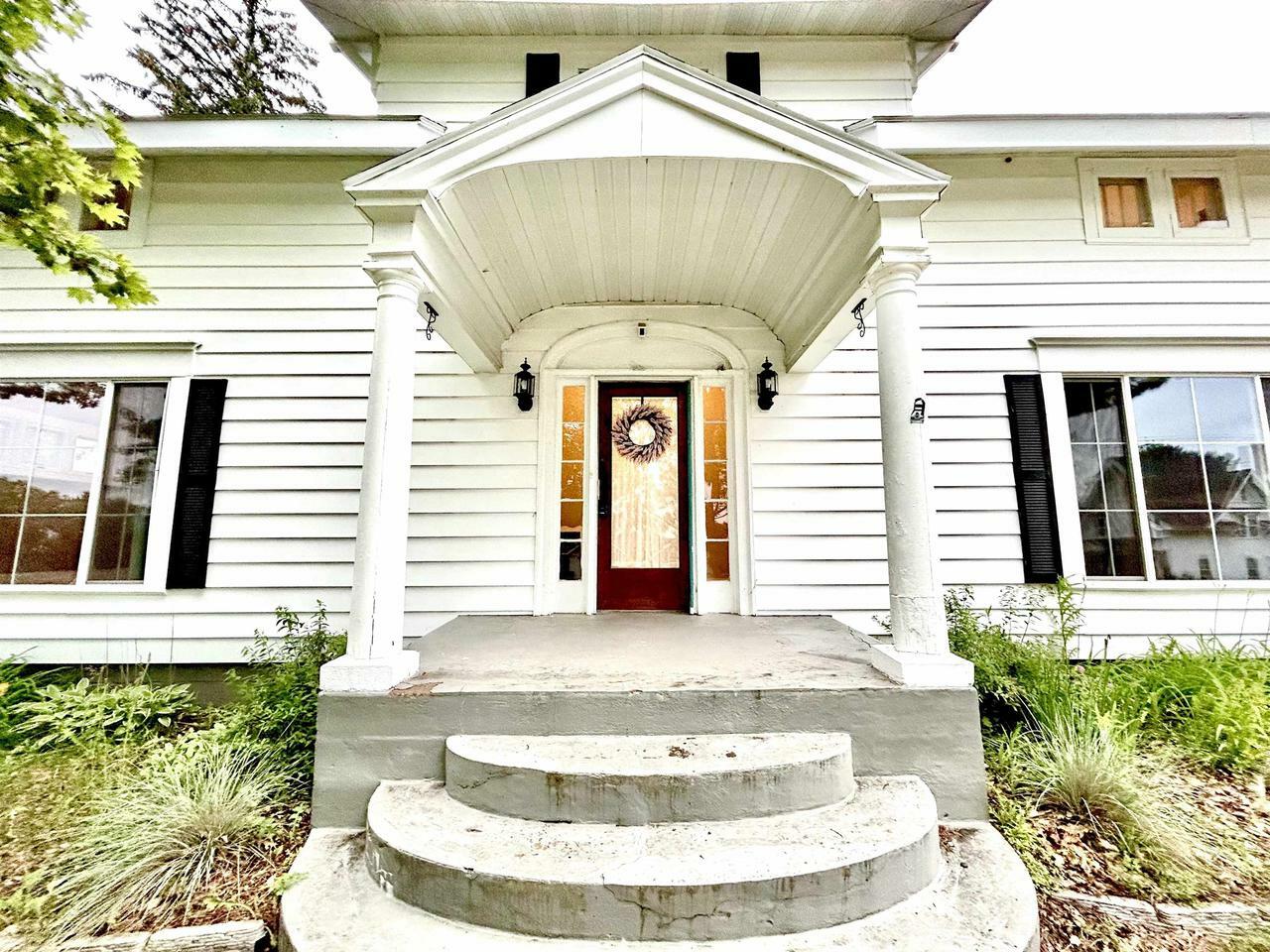 Property Photo: 402 North Prospect Street WI 54452