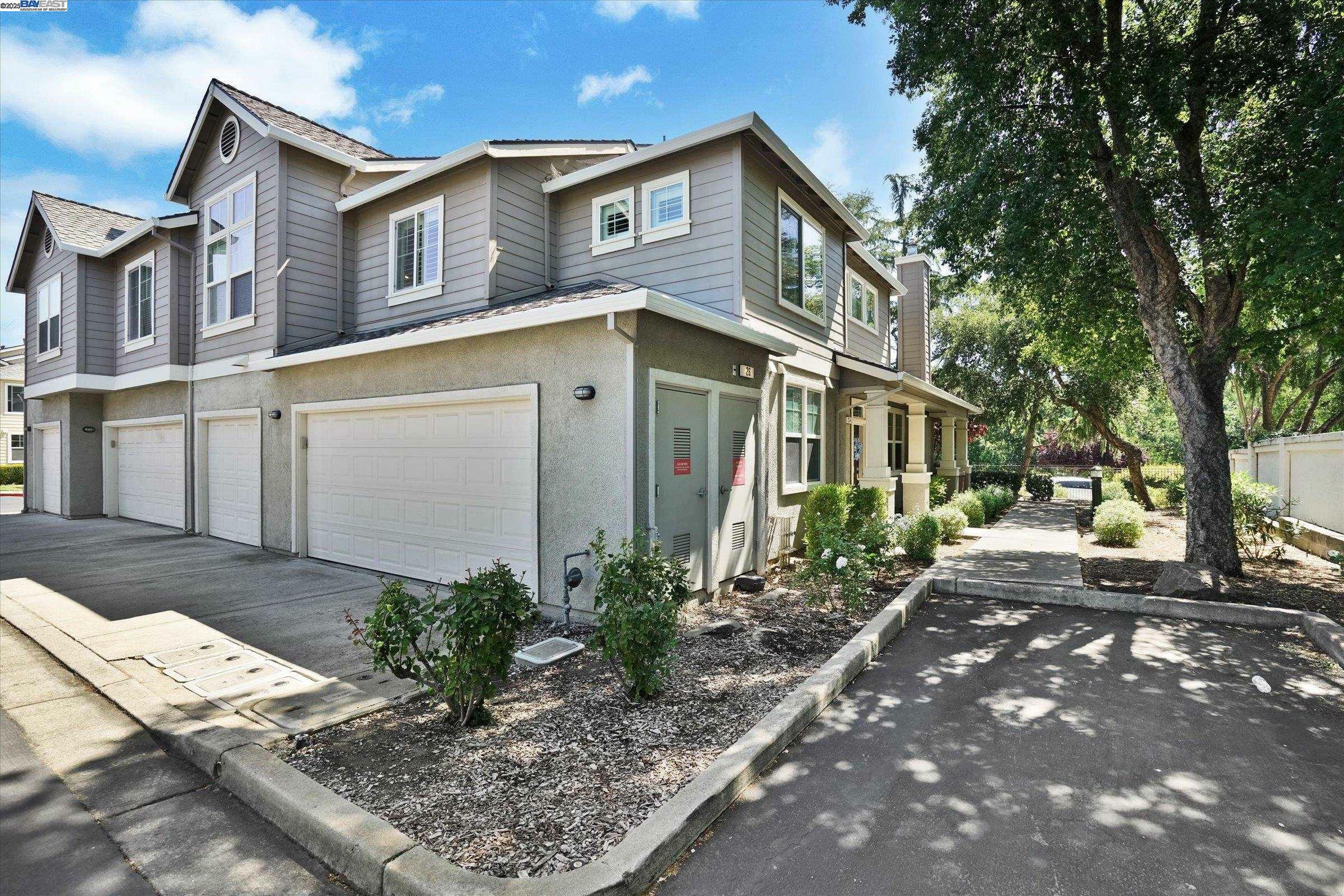 Property Photo:  26 Bellington Cmn 4  CA 94551 
