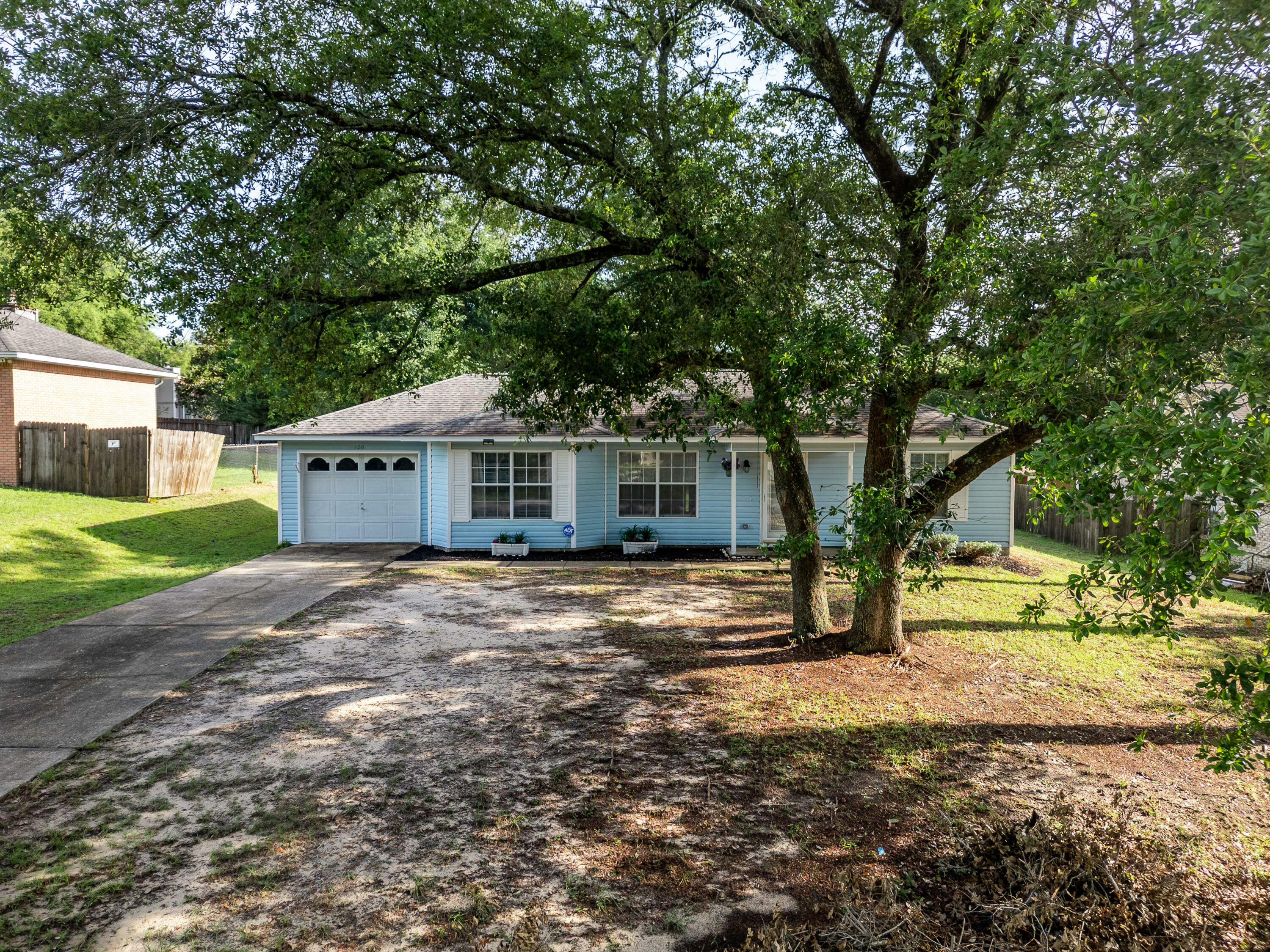 Property Photo: 126 Claire Drive FL 32536