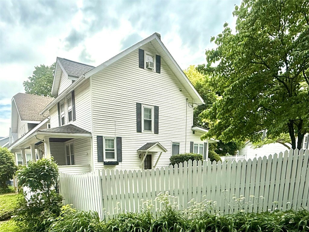 Property Photo: 115 W 32nd Street PA 16508