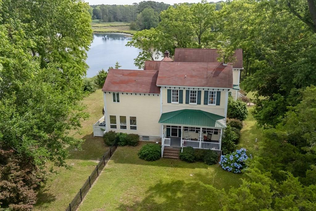 Property Photo: 22285 Green Top Dr VA 23417