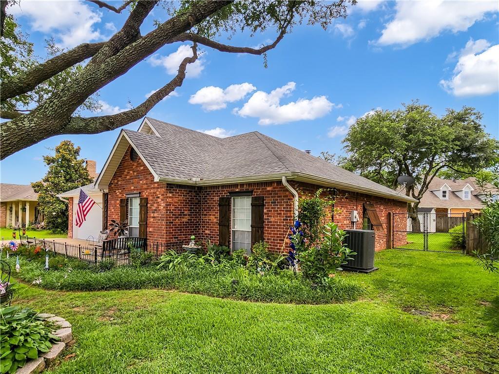 Property Photo:  717 Whitfield Drive  LA 71457 