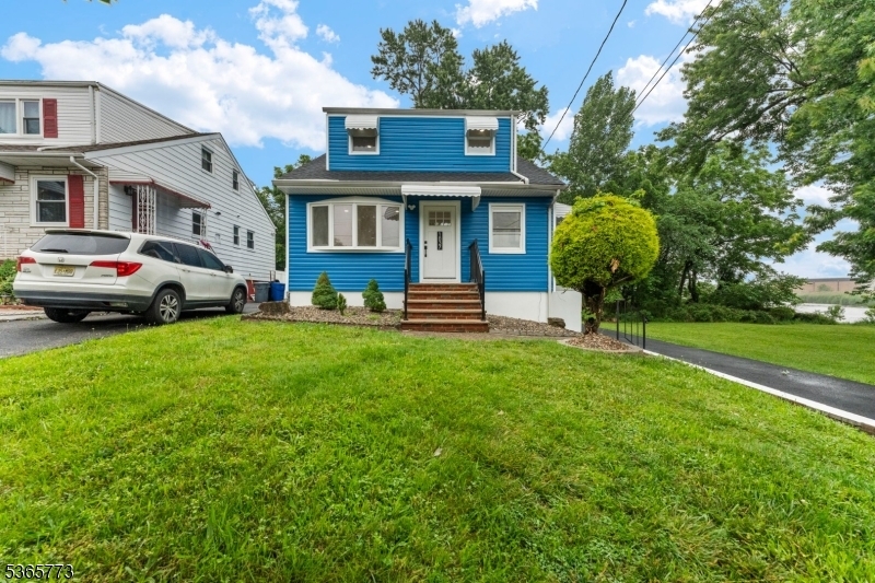 Property Photo: 1837 Barnett St NJ 07065