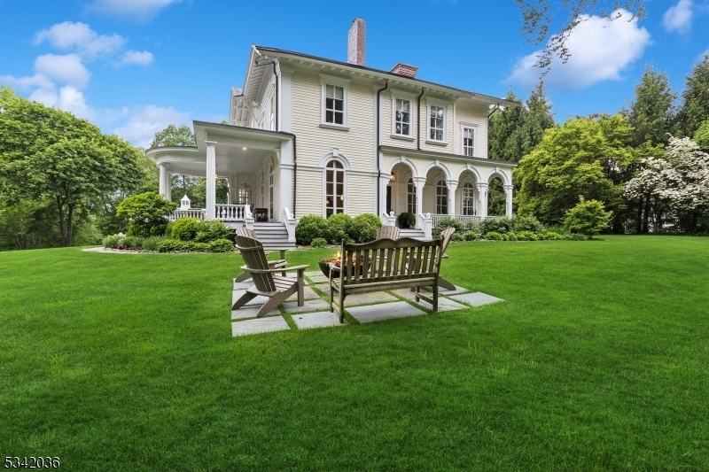 Property Photo:  29 Kitchell Rd  NJ 07960 