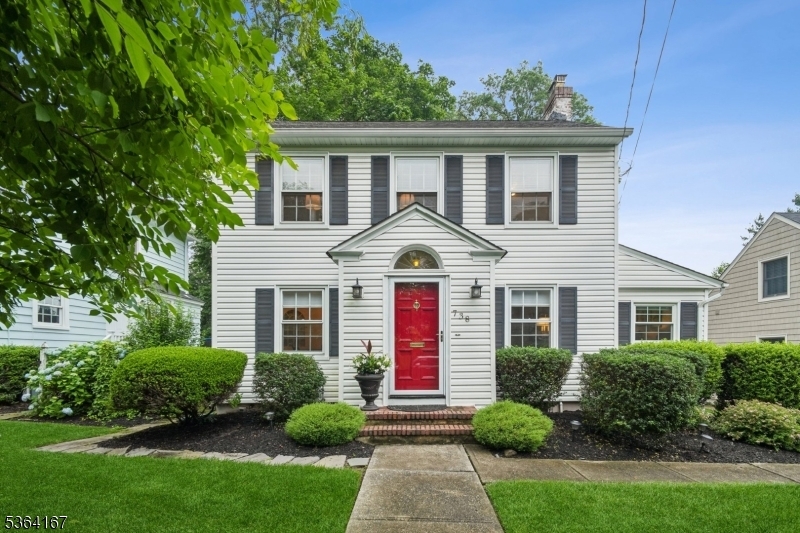 Property Photo: 738 Ridgewood Rd NJ 07041