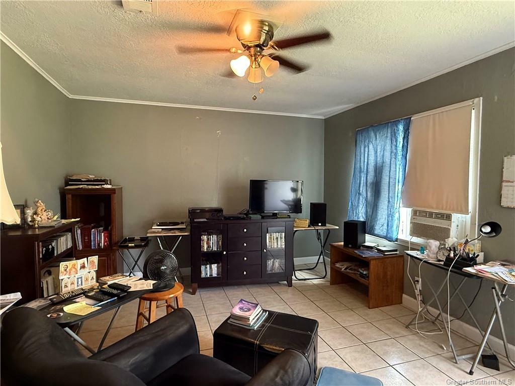 Property Photo:  213 Evelyn Street  LA 70663 