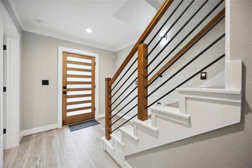 Property Photo: 602 W 28th Street A TX 77008