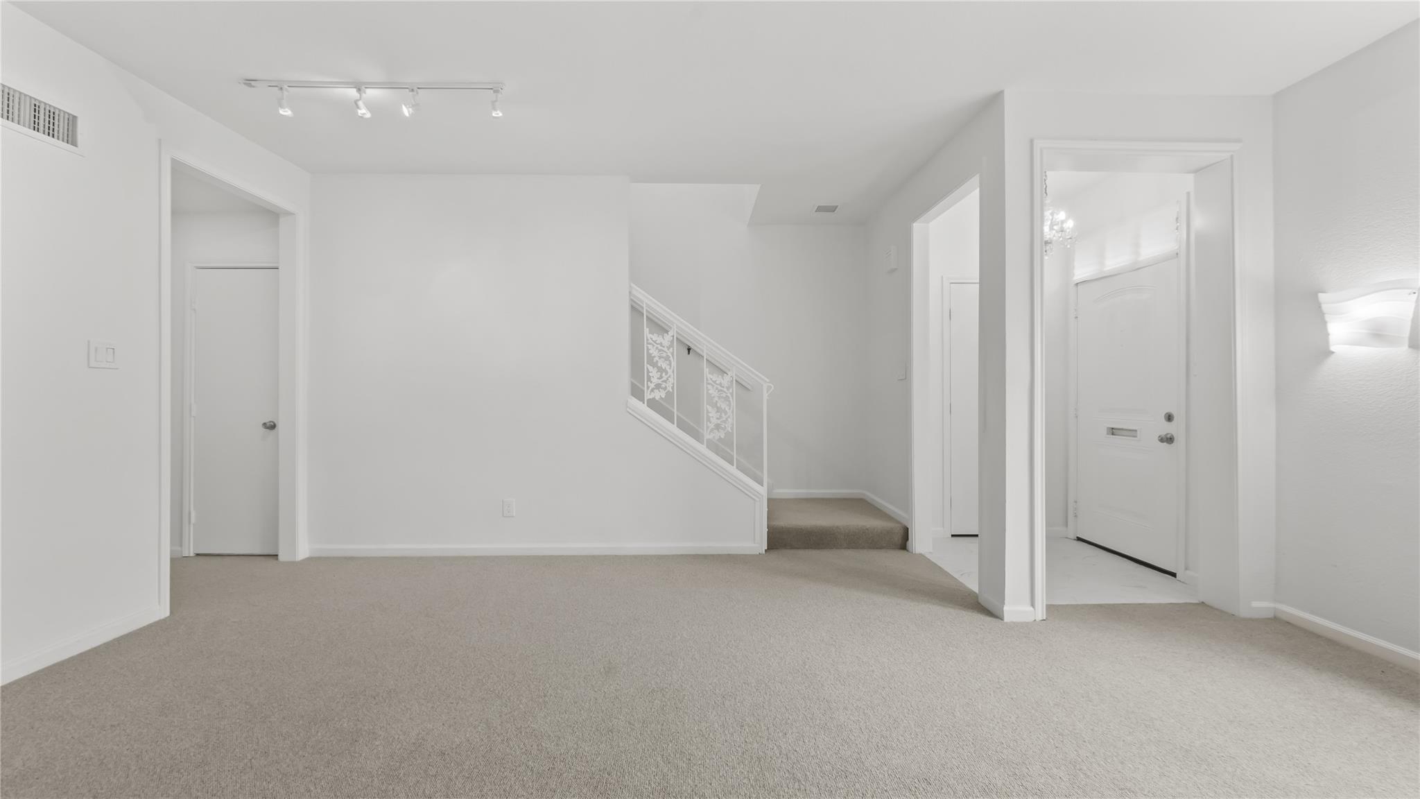 Property Photo: 7525 Brompton Street 7525 TX 77025