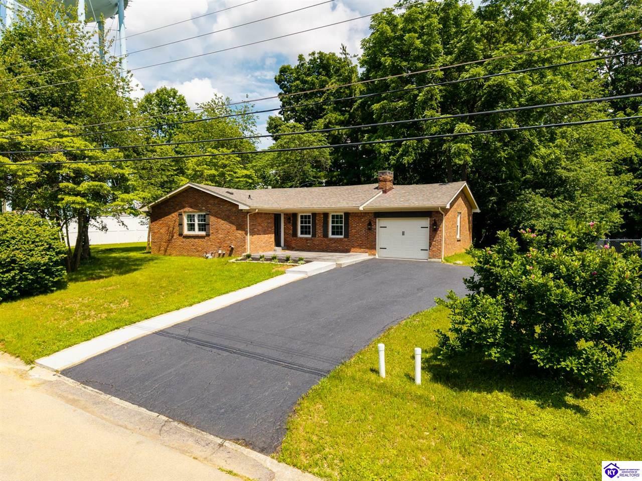 Property Photo: 301 Estate Drive KY 42701