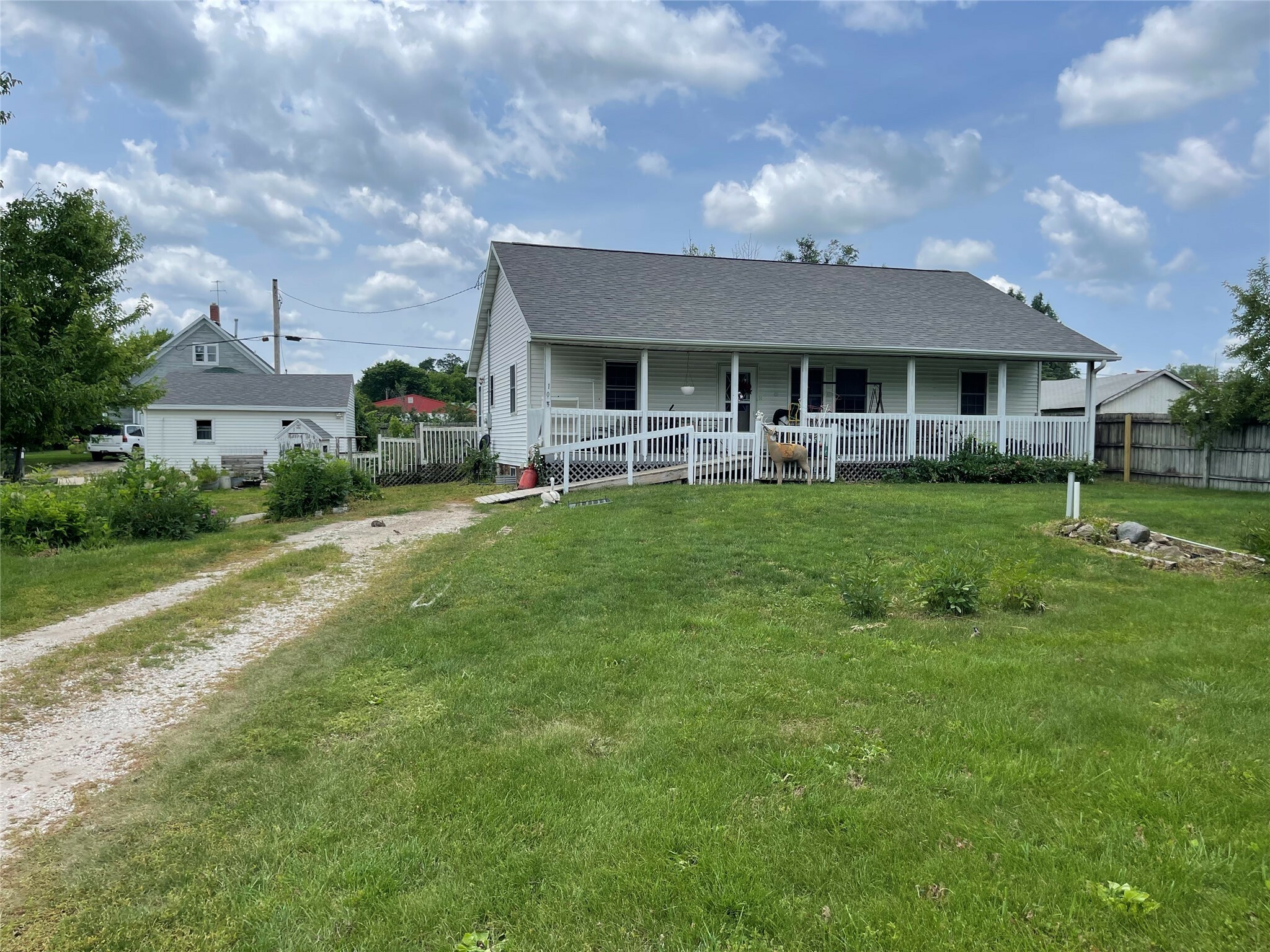 Property Photo:  105 River Street  IA 50046 