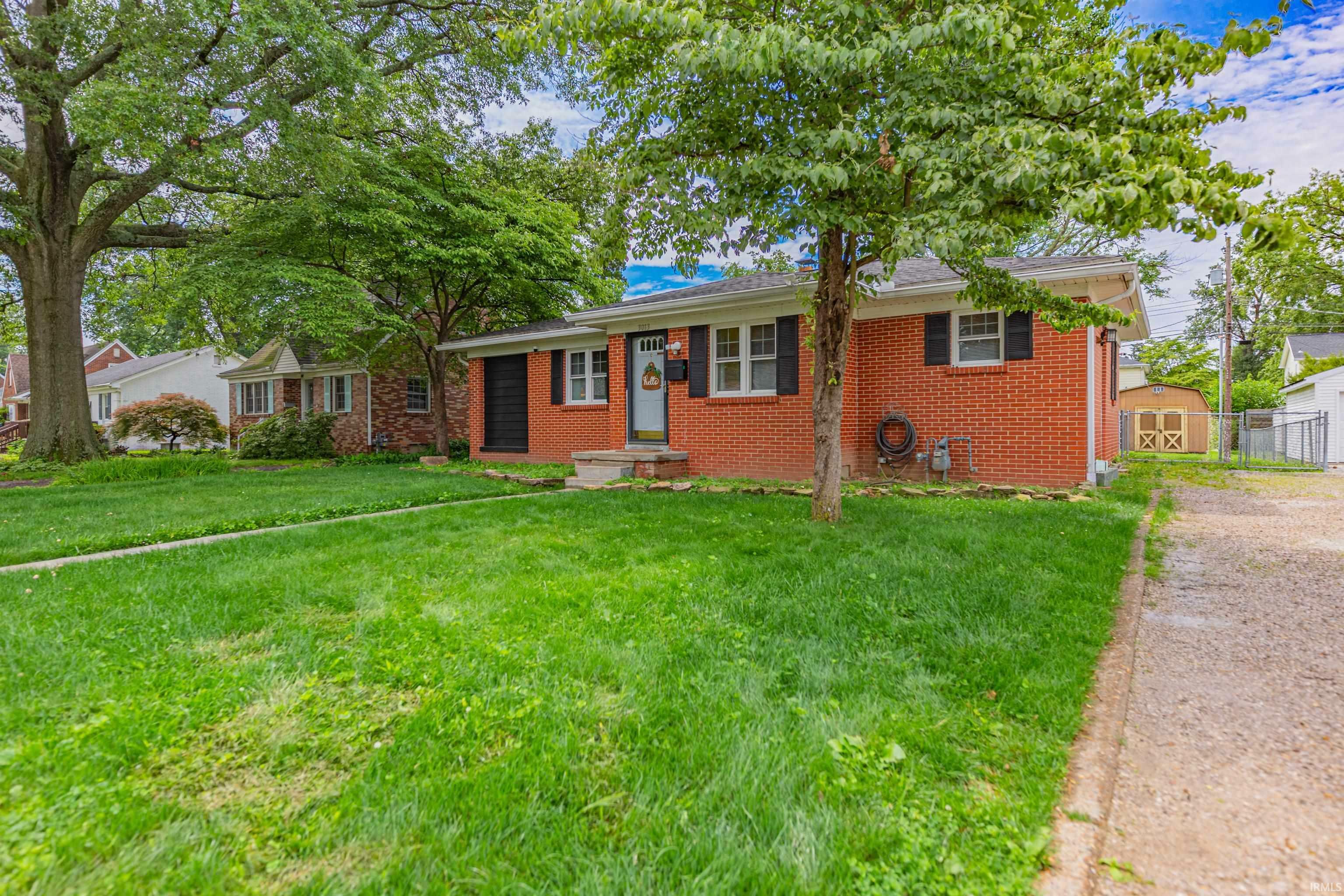Property Photo: 3013 E Cherry Street IN 47714