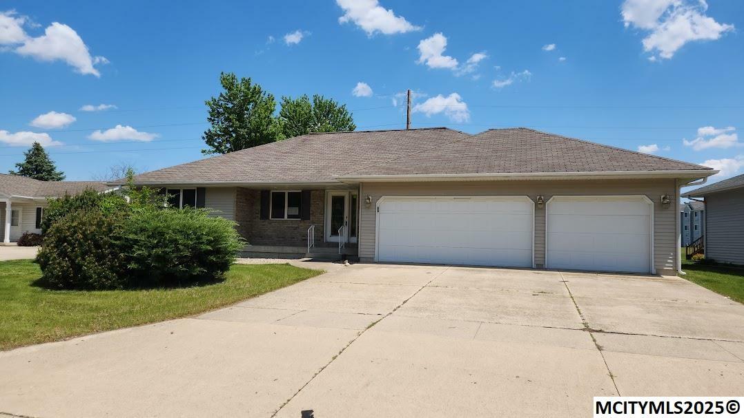 1410 N 24th St  Clear Lake IA 50428 photo