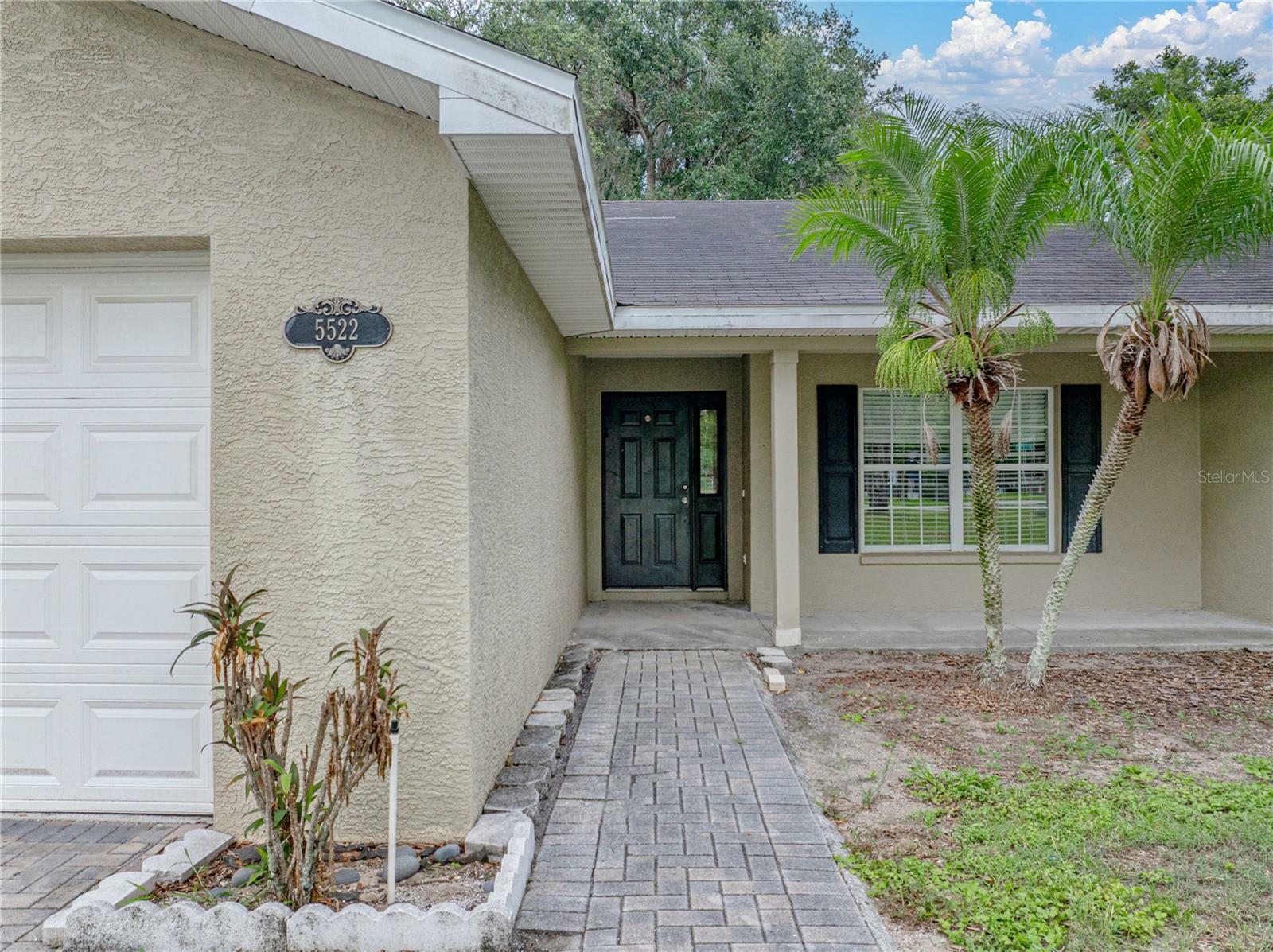 Property Photo: 5522 1st Street SE FL 33812