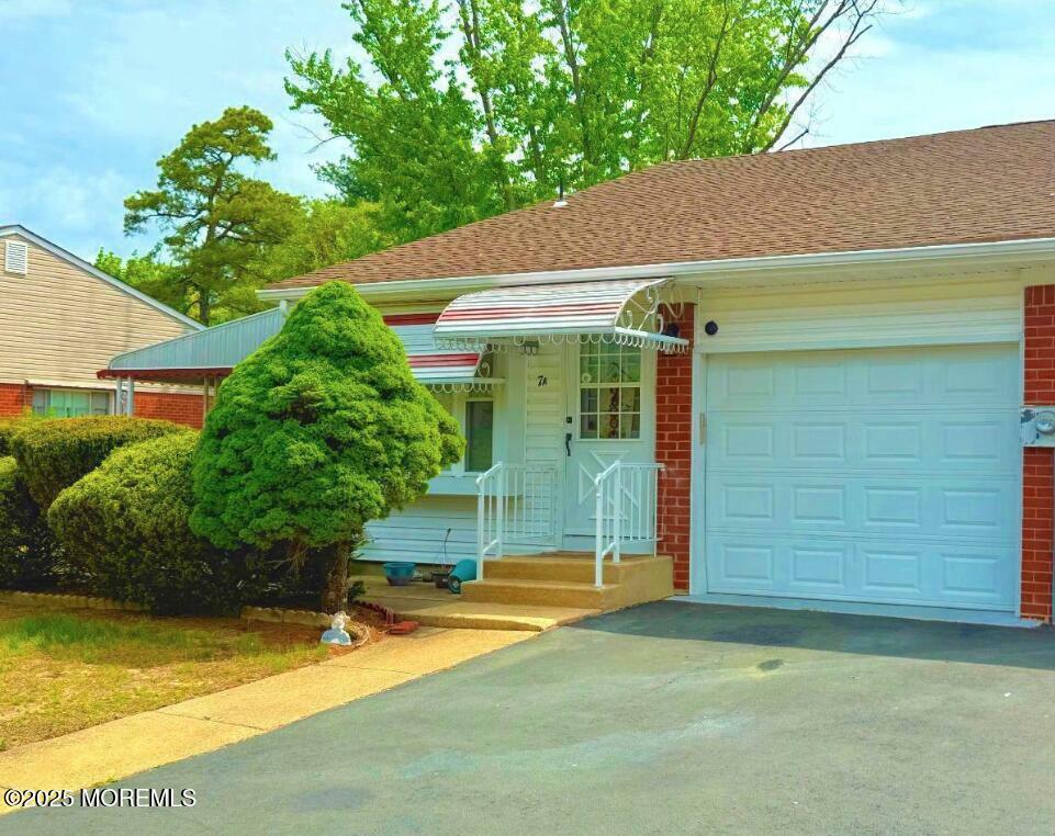 Property Photo:  7 Potomac Lane A  NJ 08759 