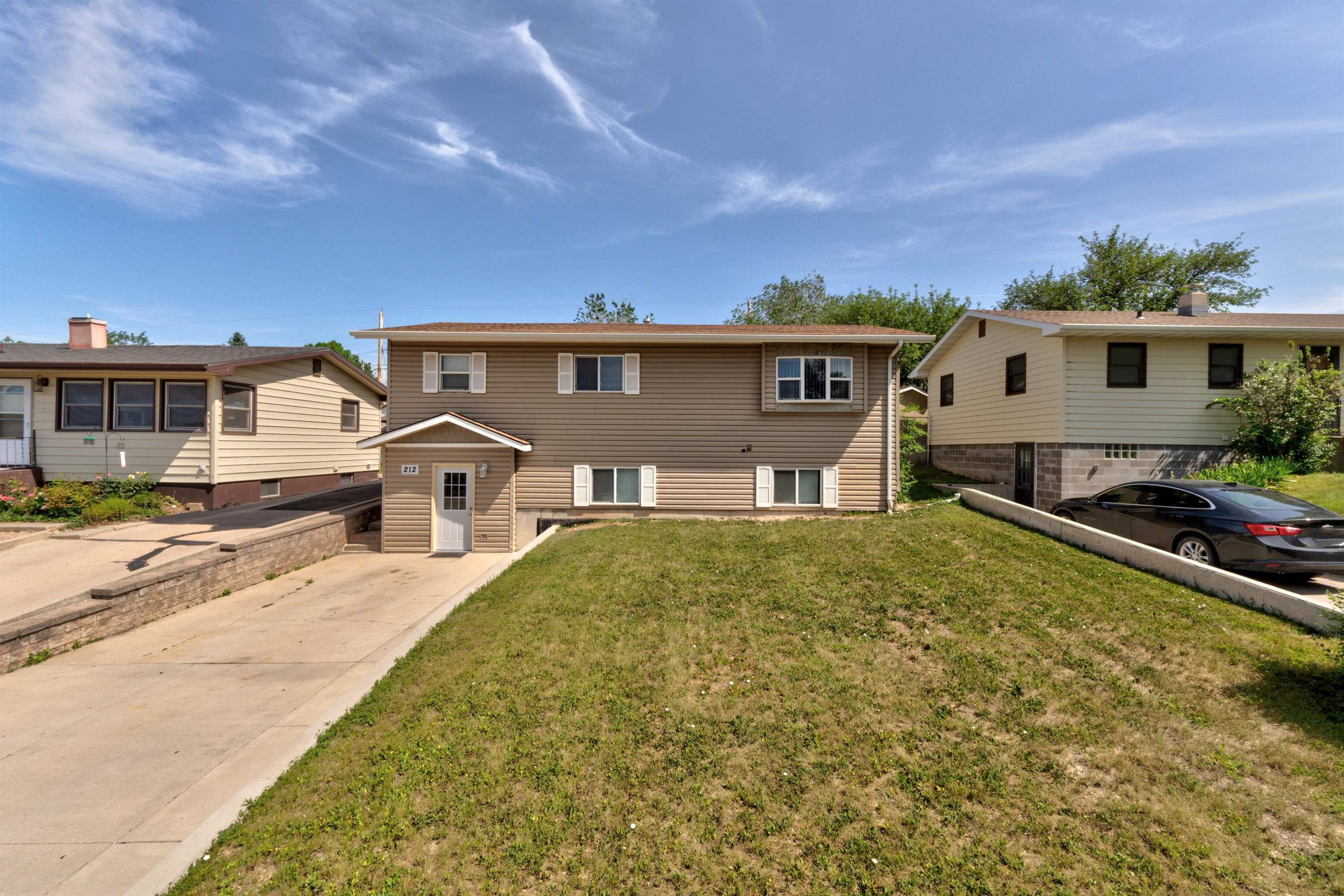 212 E Custer Street  Rapid City SD 57701 photo
