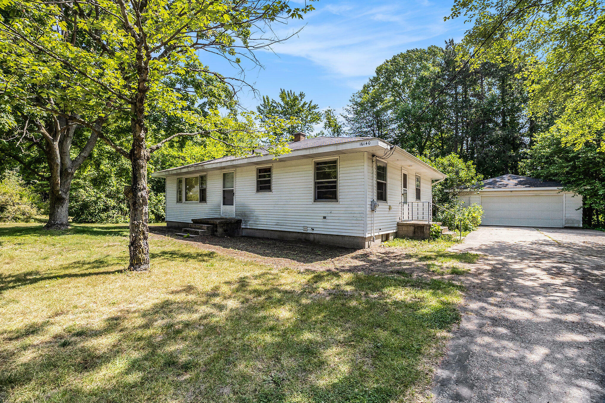 Property Photo: 16140 144th Avenue MI 49456