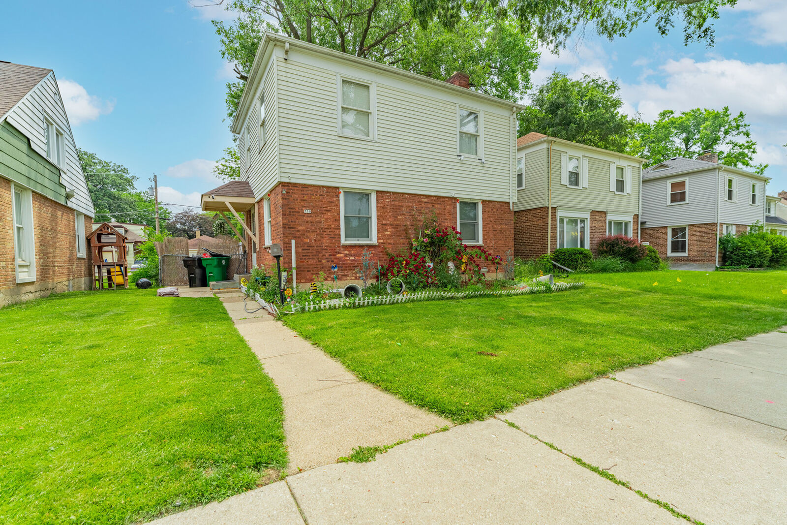 Property Photo: 759 Norfolk Avenue IL 60154