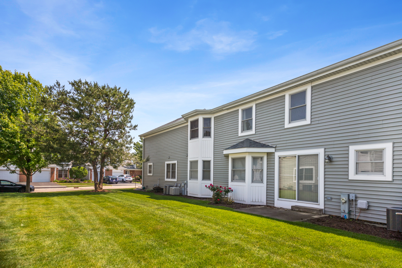 Property Photo: 257 Eclipse Drive 257 IL 60188