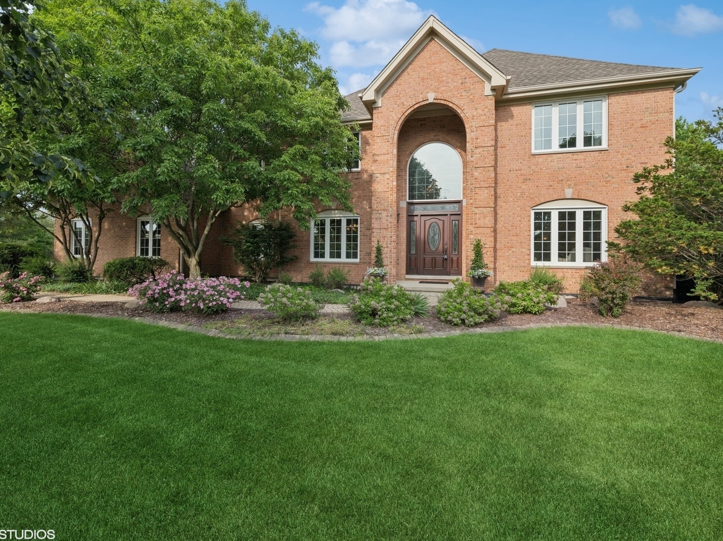 Property Photo: 25397 N Northbridge Road IL 60047