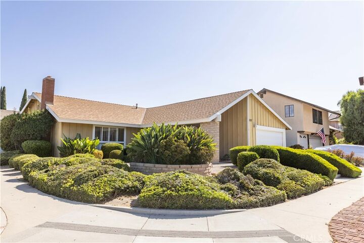 Property Photo:  2217 E Brower Street  CA 93065 