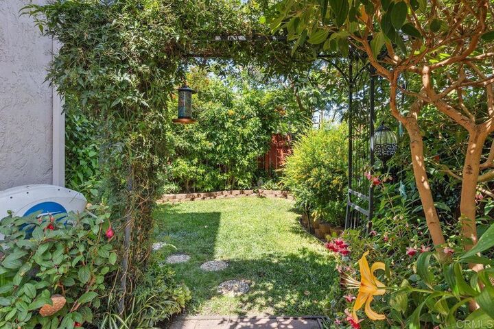 Property Photo: 247 Currant Way CA 92057