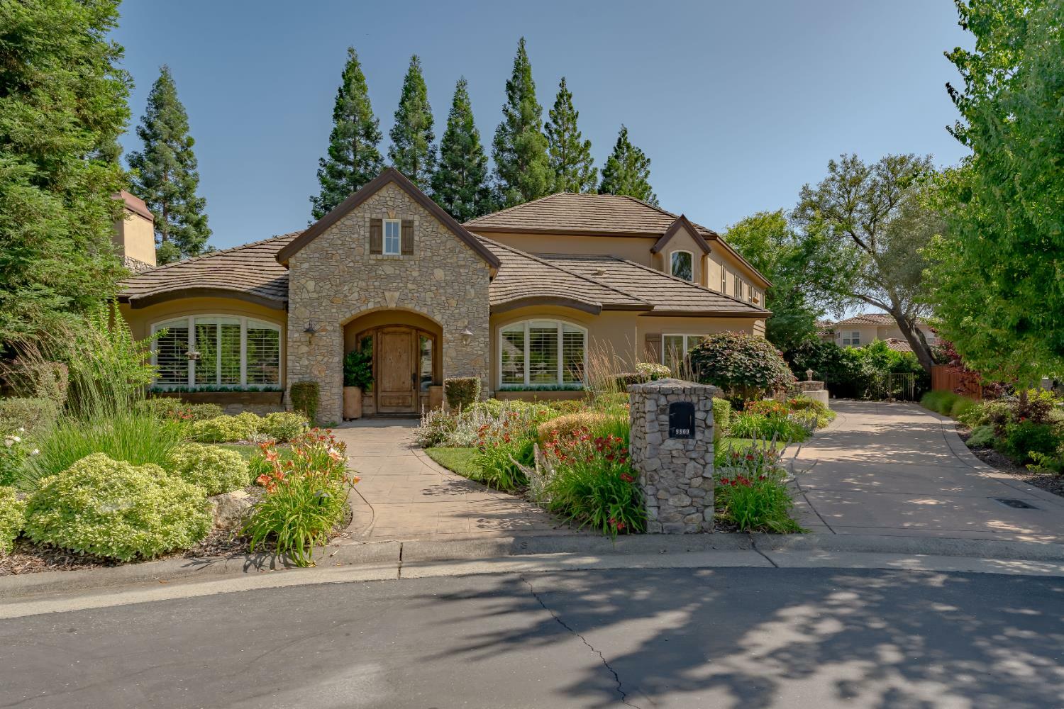 Property Photo: 9909 Granite Springs Court CA 95746