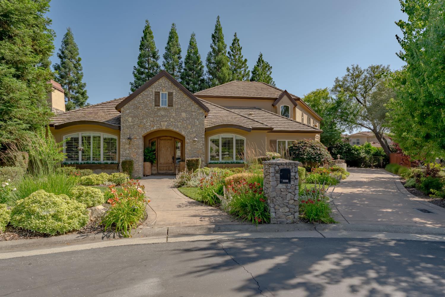 Property Photo: 9909 Granite Springs Court CA 95746