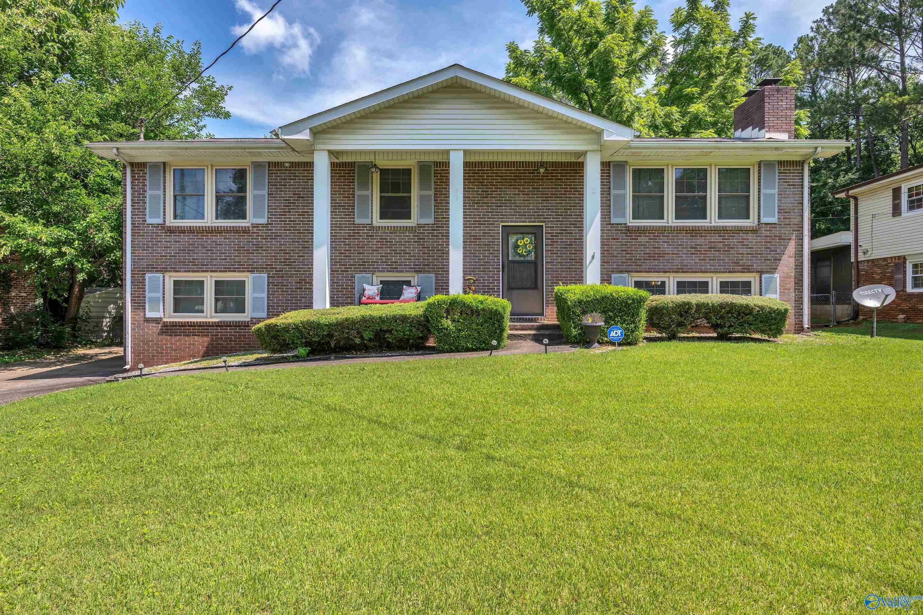 Property Photo: 3459 Darlene Circle NW AL 35810