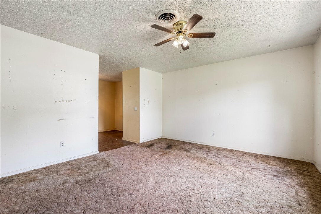 Property Photo: 2000 W Wood Street AR 72756