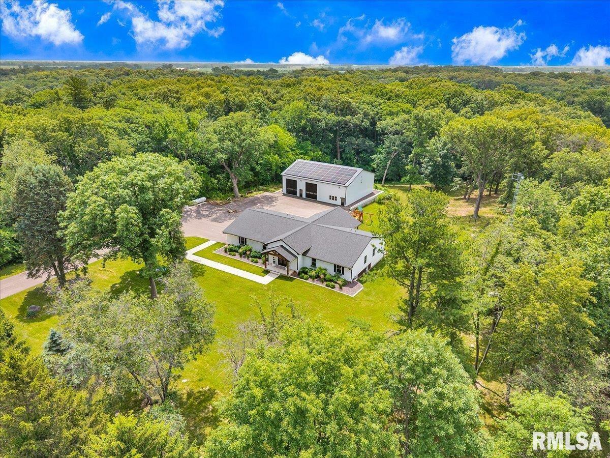 Property Photo: 12804 W Dell Road IL 61559