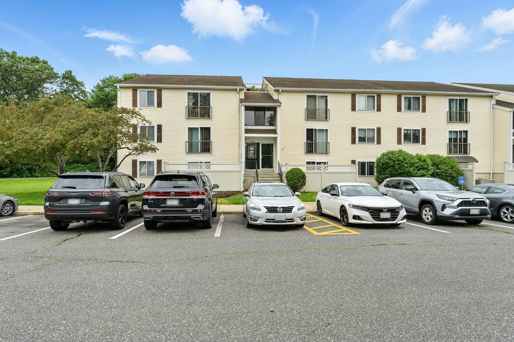 Property Photo: 49 Village Brook Ln 2 MA 01760