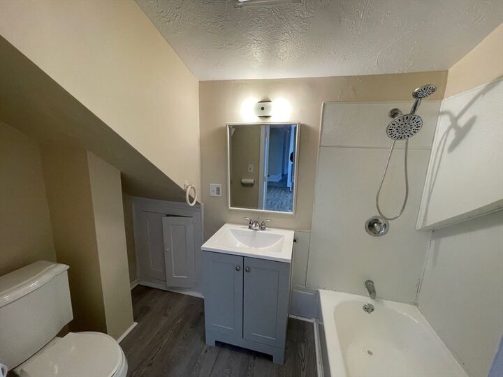 Property Photo:  325 Main St 3  MA 01516 