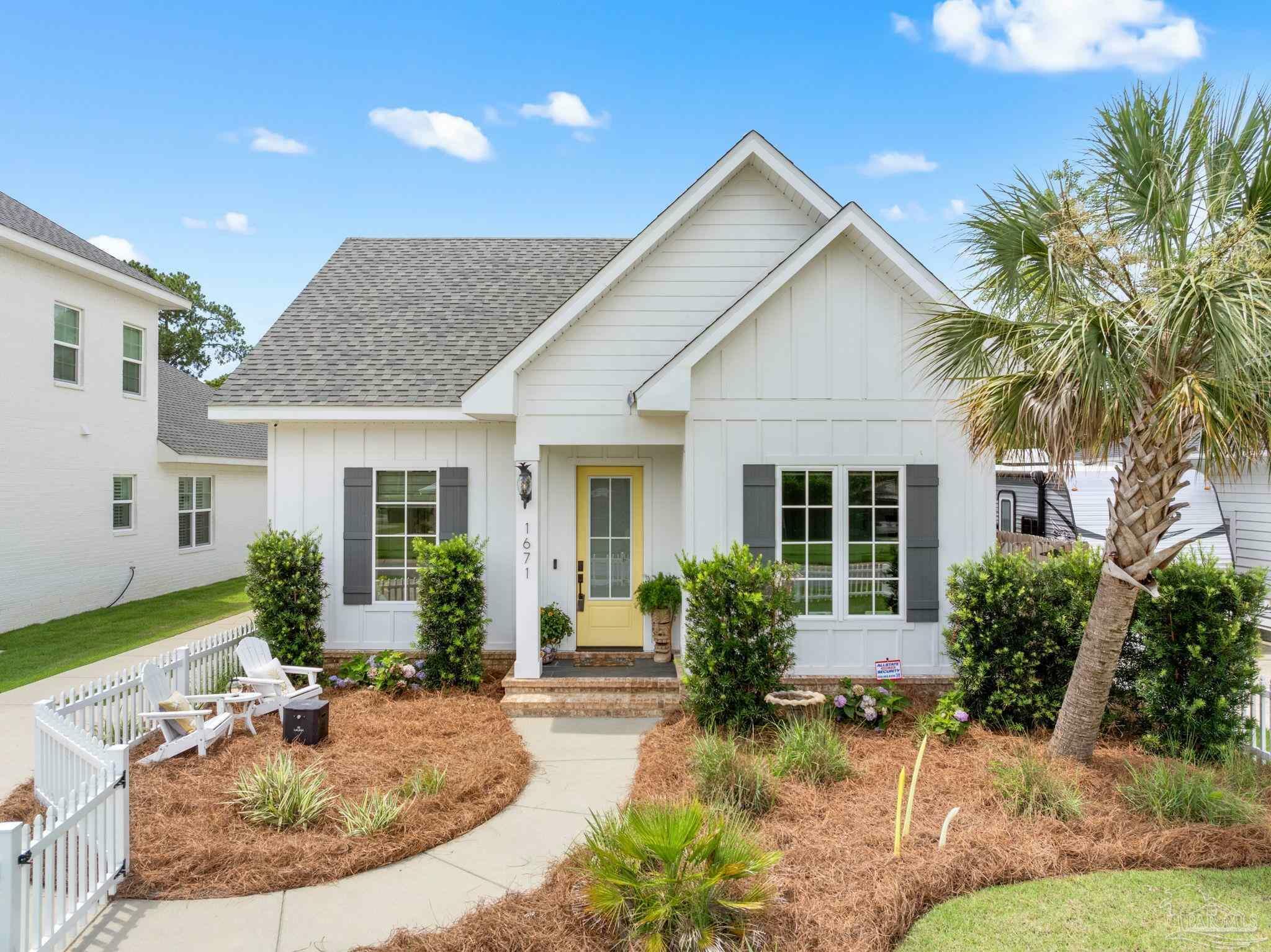1671 Cross St  Pensacola FL 32503 photo