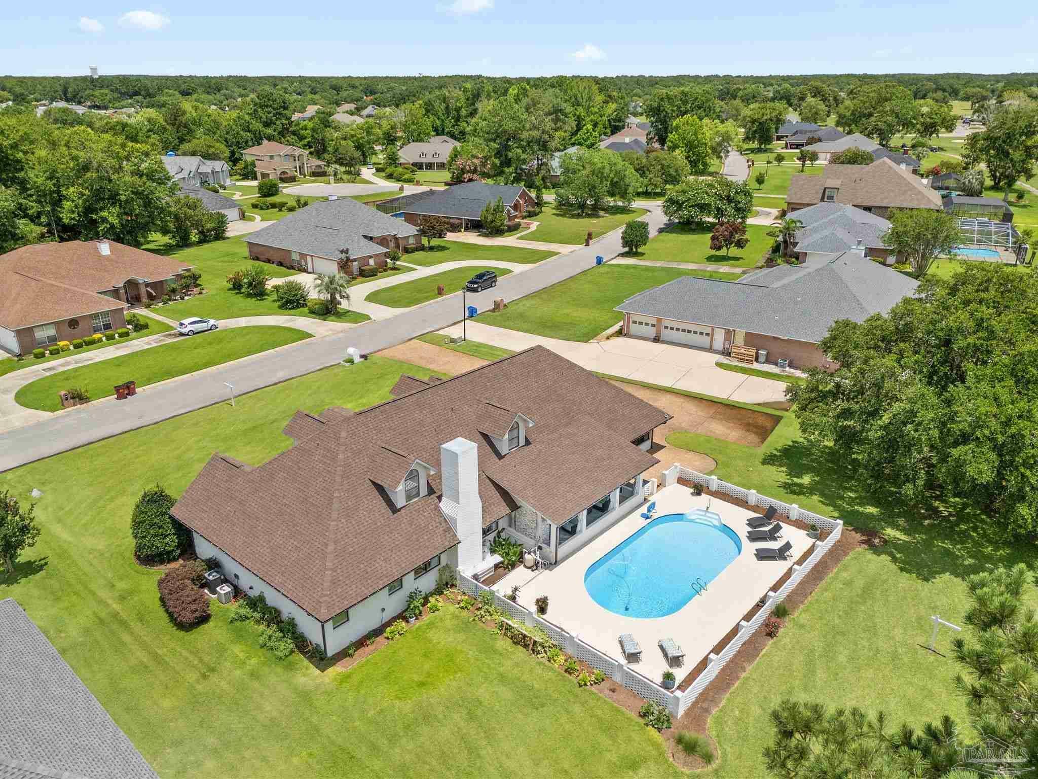 Property Photo:  5624 Firestone Dr  FL 32571 