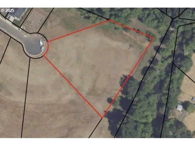 Property Photo: 498 SW Oregon Falls Dr OR 97338