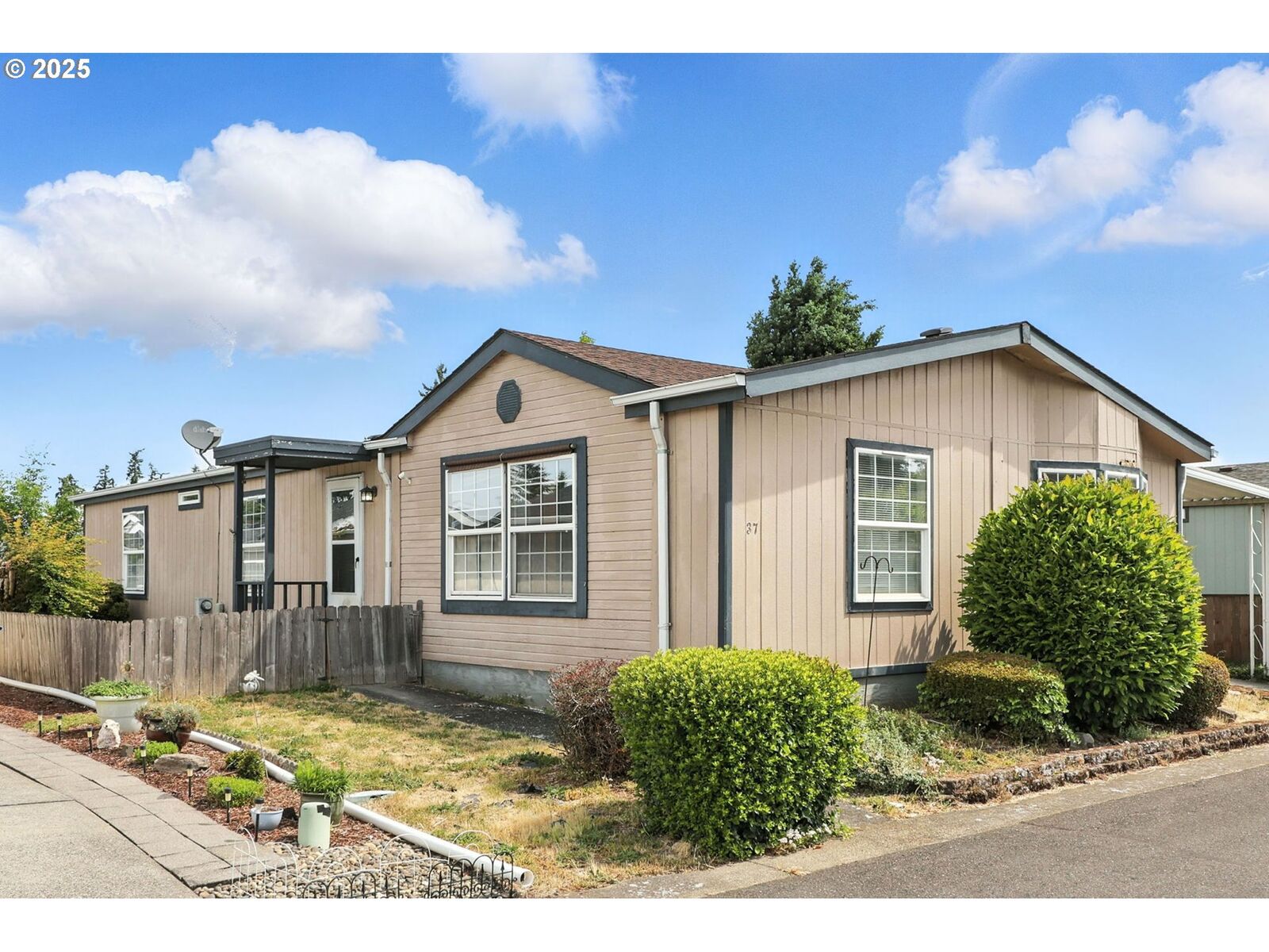 Property Photo: 1805 NE 94th St 37 WA 98665