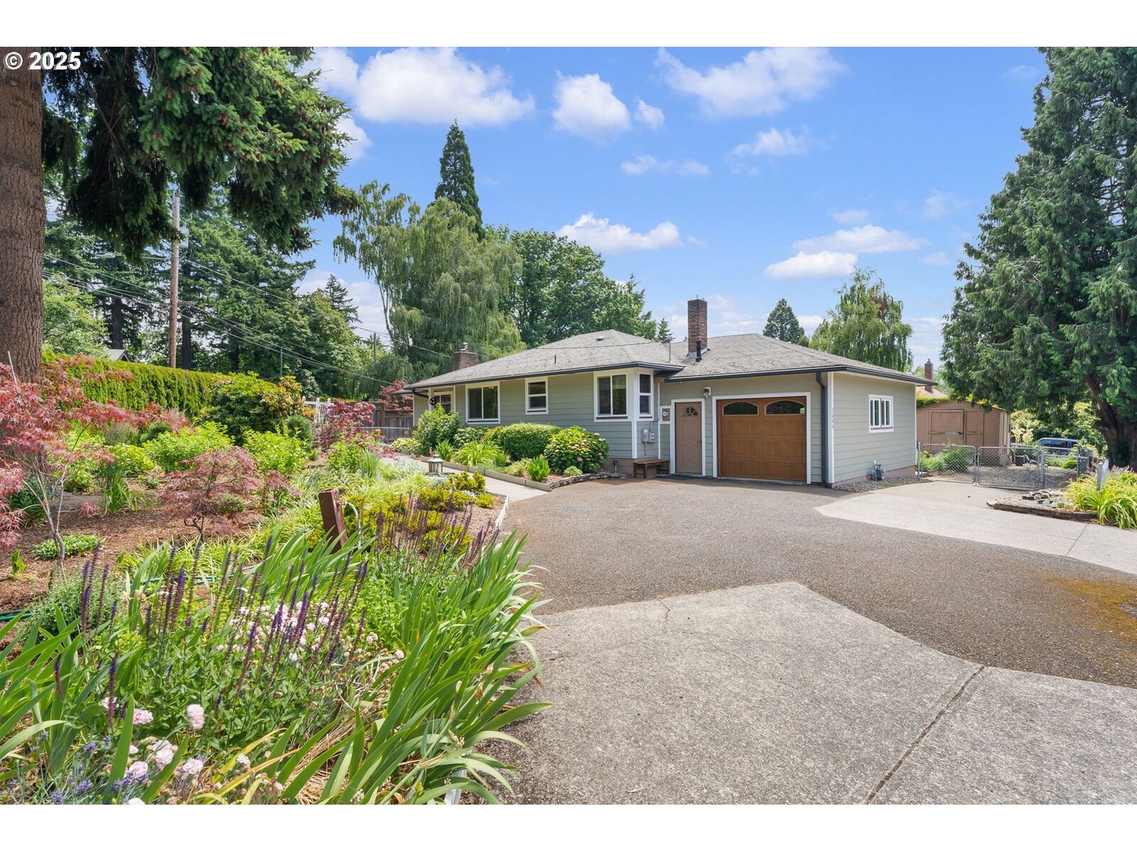 Property Photo: 3606 SE Johnson Creek Blvd OR 97222