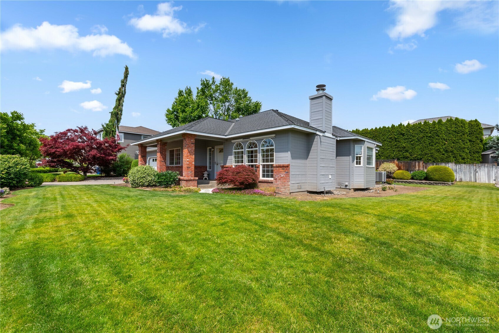 Property Photo: 840 Amy Court WA 98802