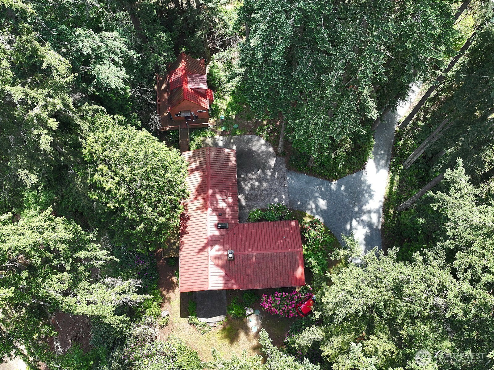 Property Photo:  808  Woodsong Lane  WA 98260 
