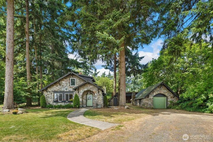 Property Photo:  8038 S Ainsworth Avenue  WA 98408 