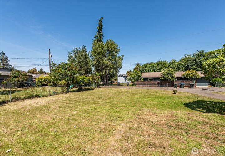 Property Photo: 723 W 15th Street WA 98363