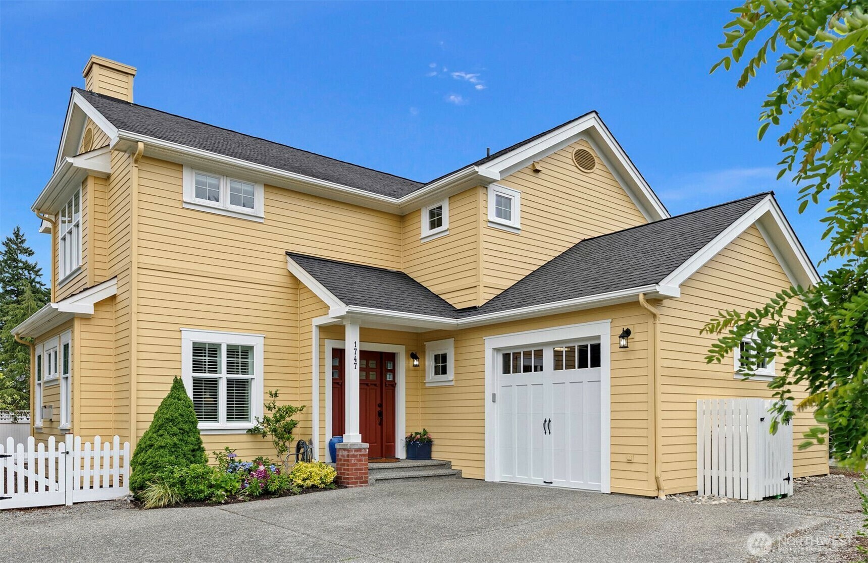 1747  Parade Grounds Avenue NE  Bainbridge Island WA 98110 photo